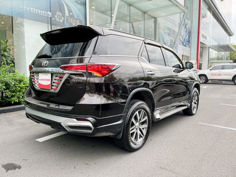 Toyota Fortuner máy dầu 2 cầu số tự động 2018 giá tốt