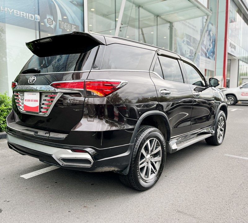 Toyota Fortuner máy dầu 2 cầu số tự động 2018 giá tốt