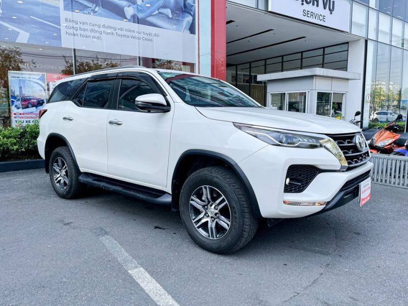 Toyota Fortuner 2.4AT cũ 2020 giá tốt