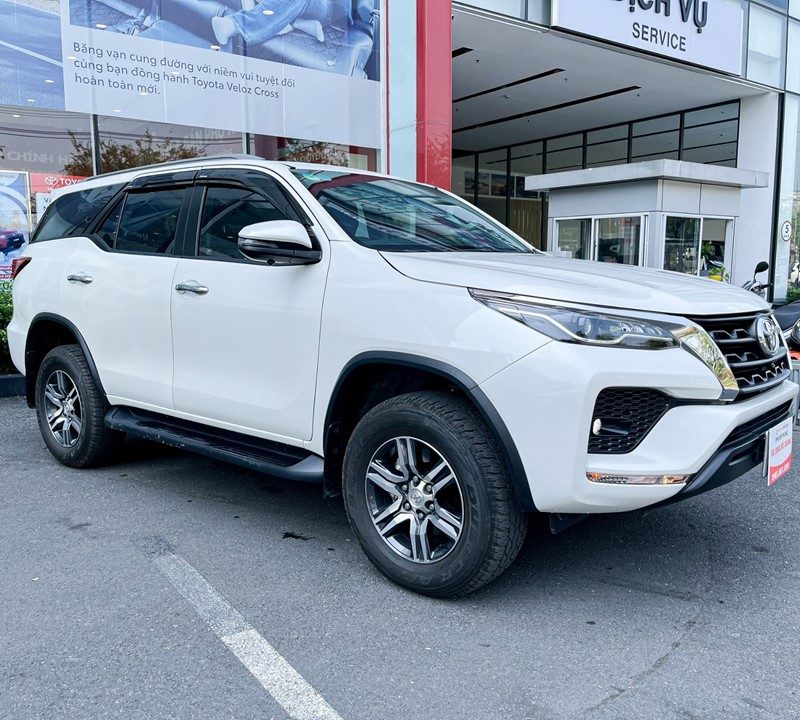 Toyota Fortuner 2.4AT cũ 2020 giá tốt