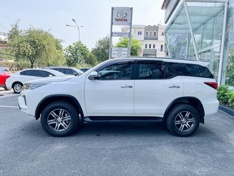 Toyota Fortuner 2.4AT cũ 2020 giá tốt