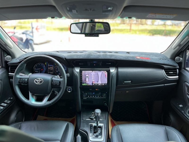 Toyota Fortuner 2.4AT cũ 2020 giá tốt