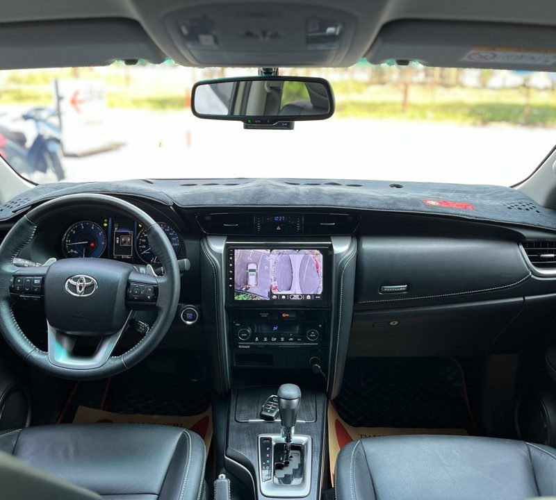 Toyota Fortuner 2.4AT cũ 2020 giá tốt