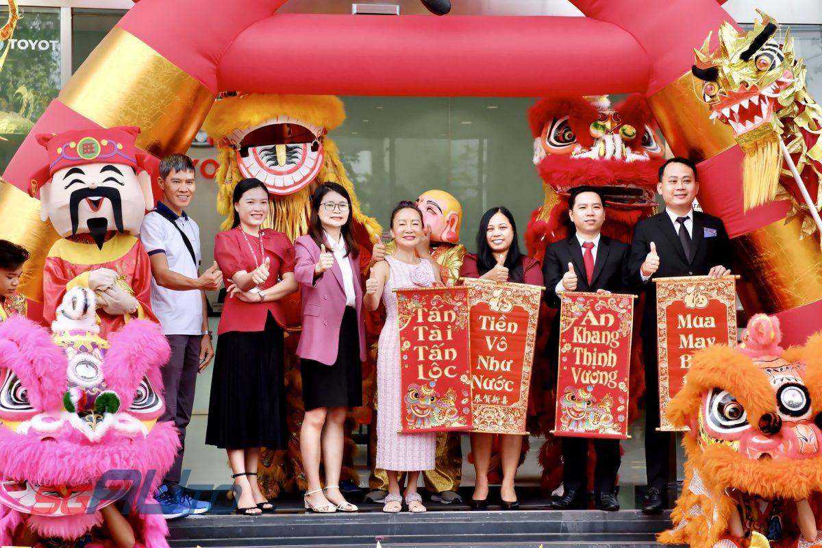 Ban lãnh đạo Toyota Phú Mỹ Hưng