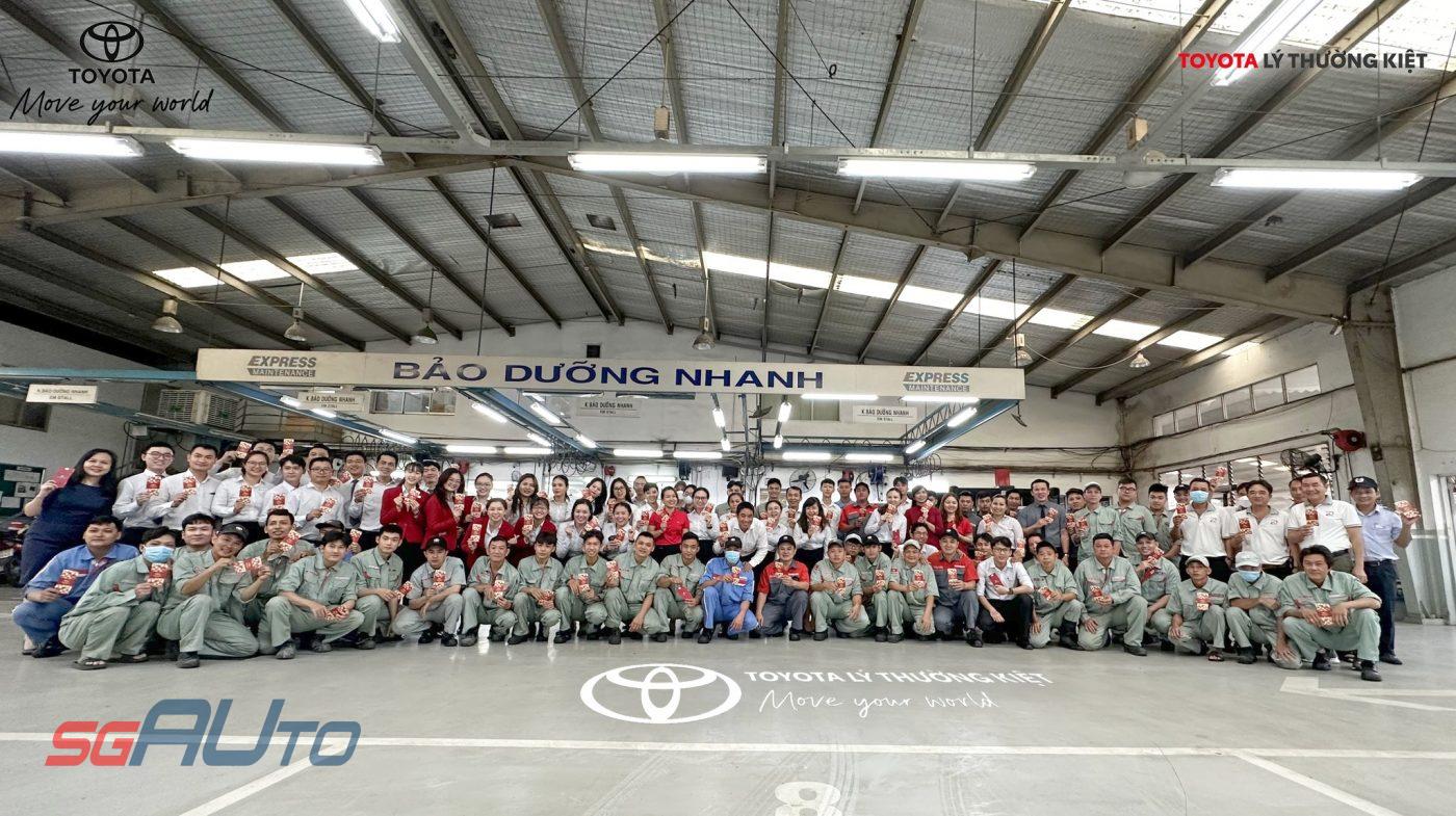 đội ngũ nhân sự hùng hậu và giỏi chuyên môn