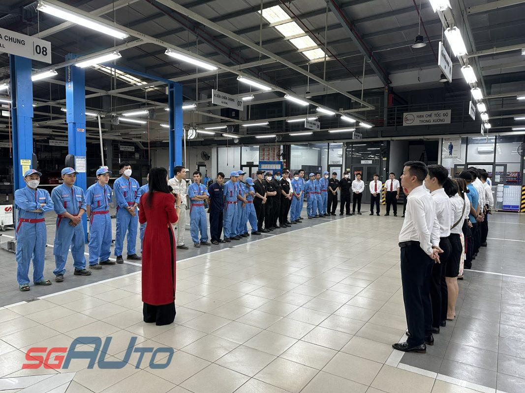 Đội ngũ nhân sự chuyên nghiệp, quy chuẩn