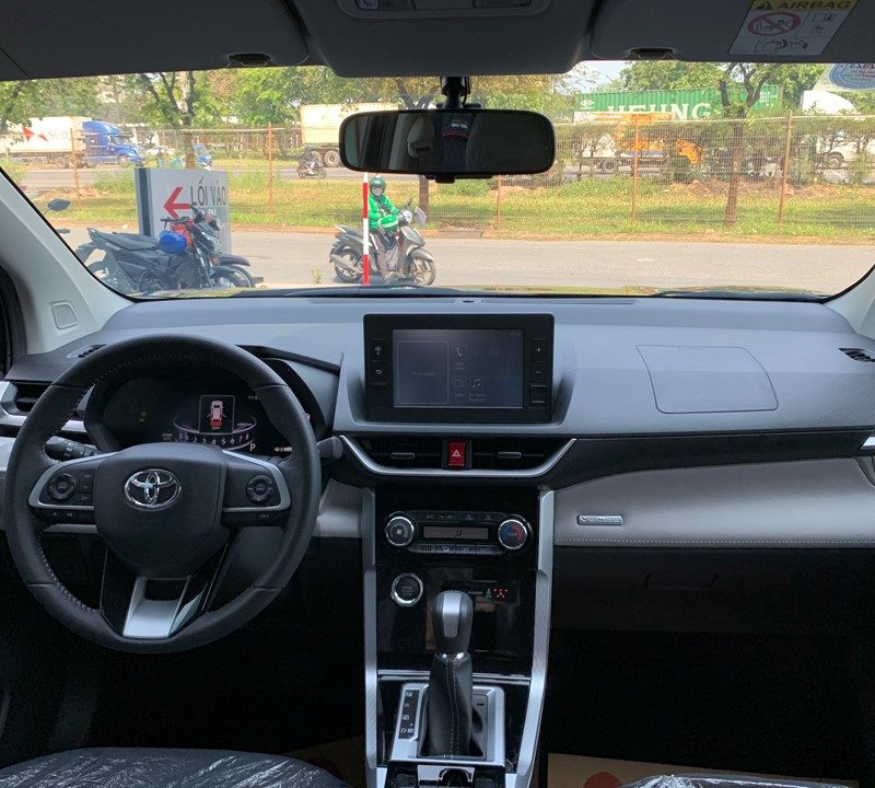 Toyota Veloz Cross 2022 siêu lướt giá tốt